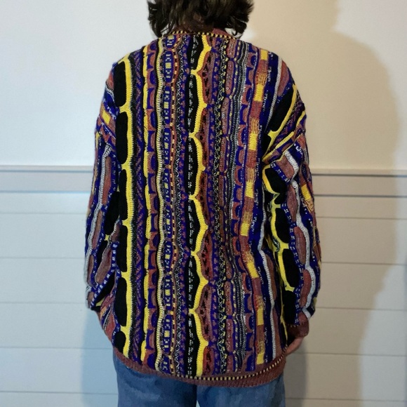 SOLD Vintage Coogi sweater - Picture 4 of 9